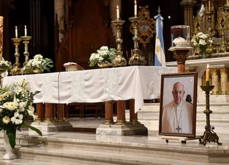 A un año de la muerte del Papa Francisco: misas y homenajes en Santa Fe