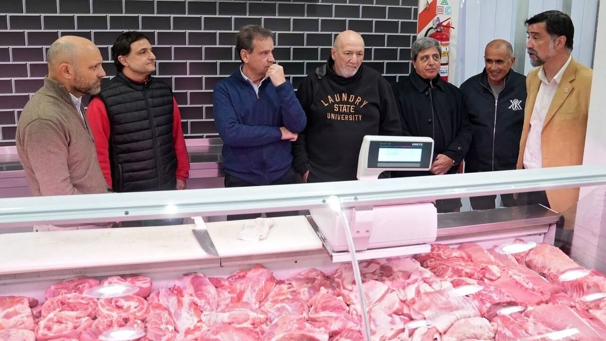 Santa Fe acuerda seis cortes de cerdo a $7.900 el kilo en supermercados