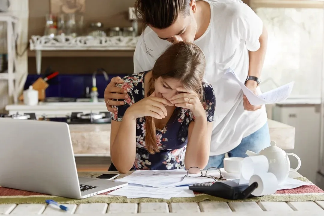 Tasas de hasta 29.000% anual: el economista que pide intervención del Estado en los préstamos digitales
