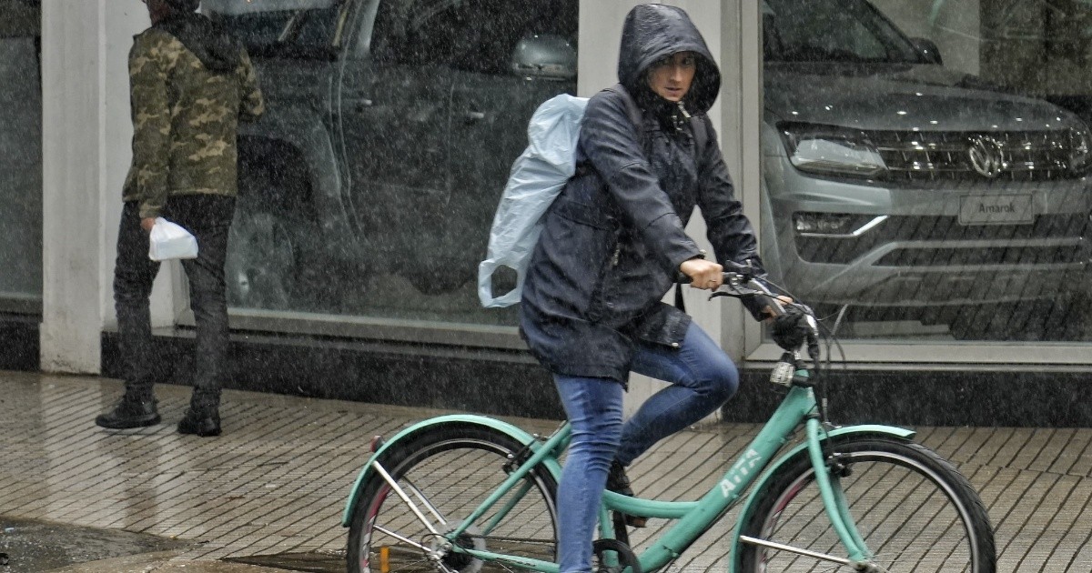 Alerta naranja en Rosario: tormentas severas con granizo y vientos de 90 km/h este domingo