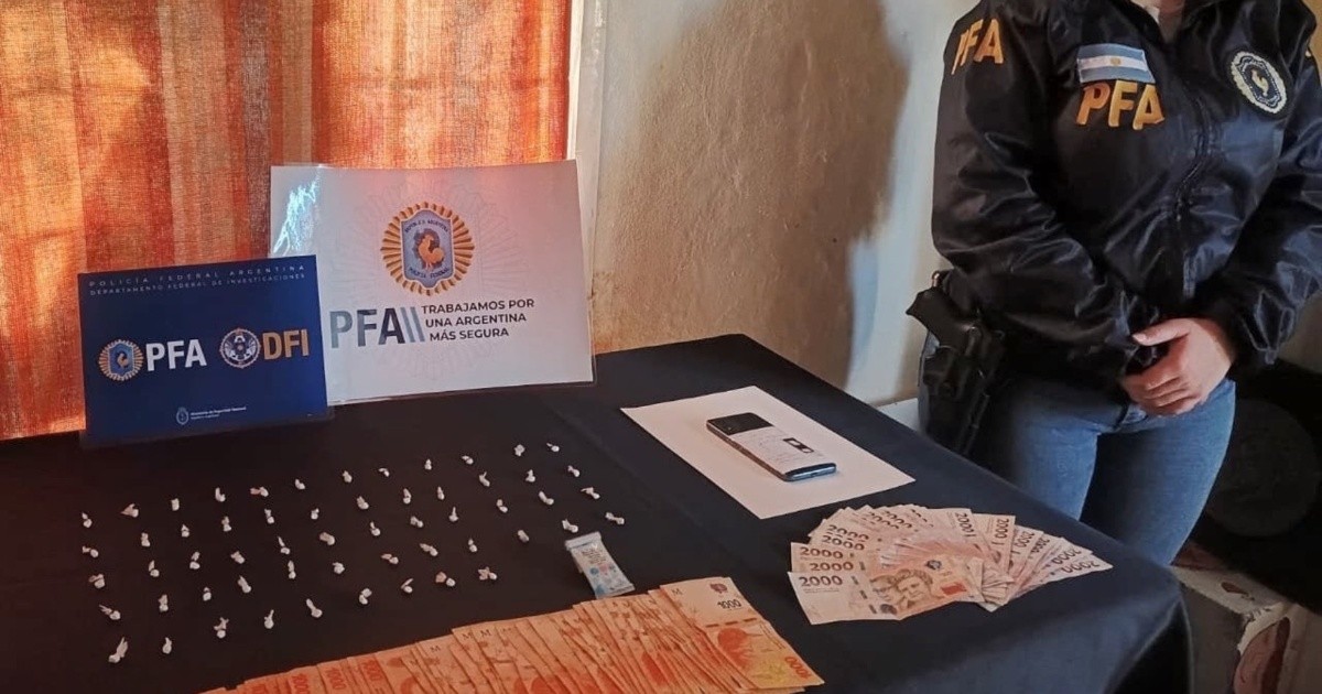 Seis allanamientos en Santa Lucía, Rosario: cocaína, un arma limada y un detenido