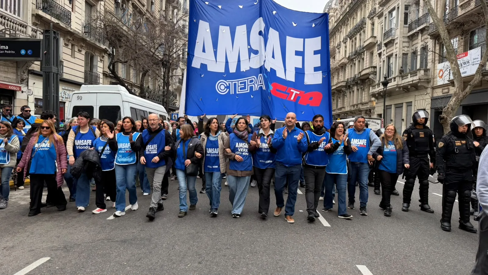 Amsafe rechaza descuento salarial por paro docente en Santa Fe