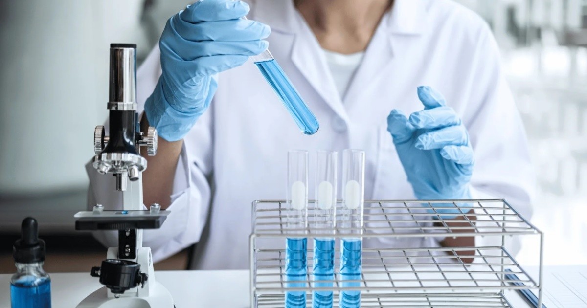 Anmat prohibió laboratorio sin registro que vendía productos en Mercado Libre