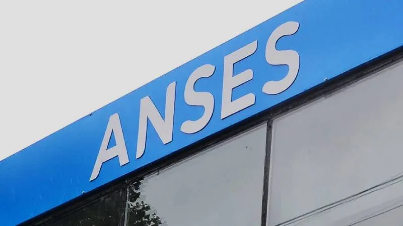 ANSES arranca con los pagos de abril: jubilación mínima sube a $450.319