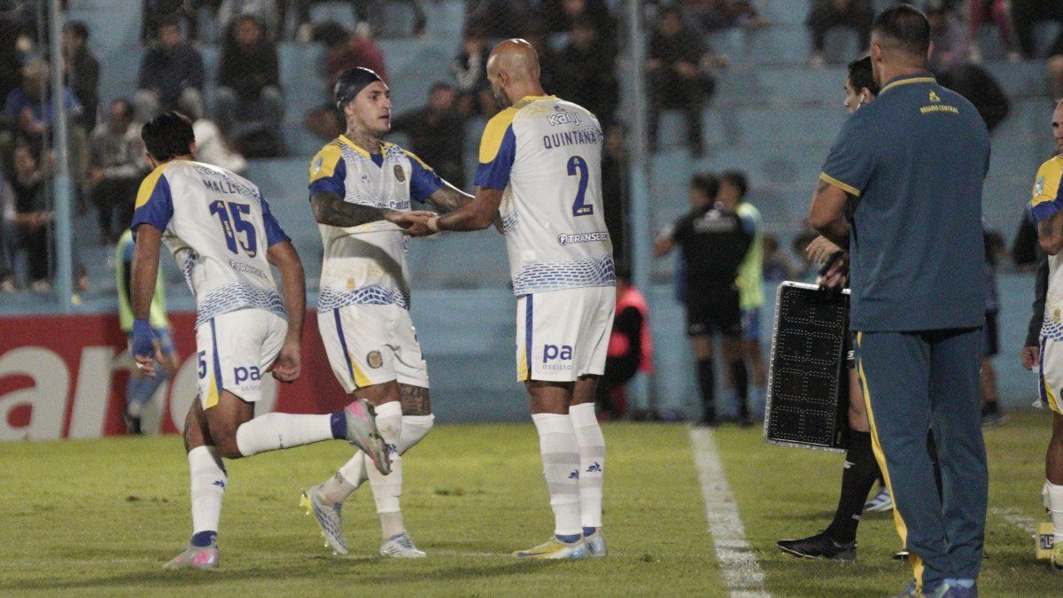 Central: ocho titulares quedan fuera de la convocatoria ante Tigre