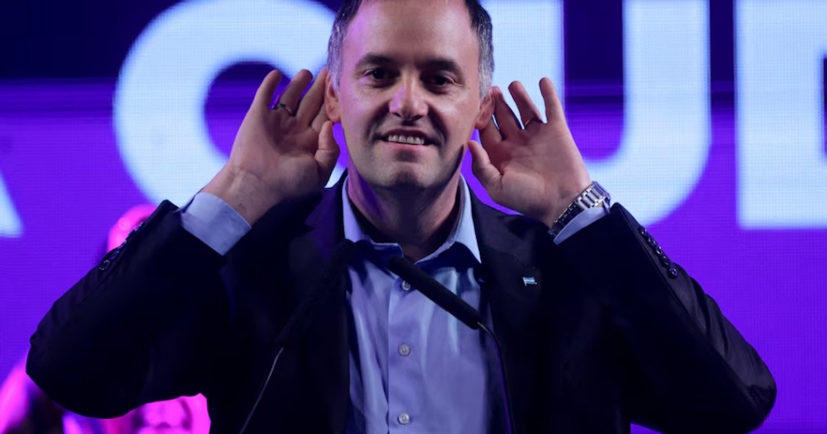 Escribana declarará por la compra del departamento de Adorni en Caballito