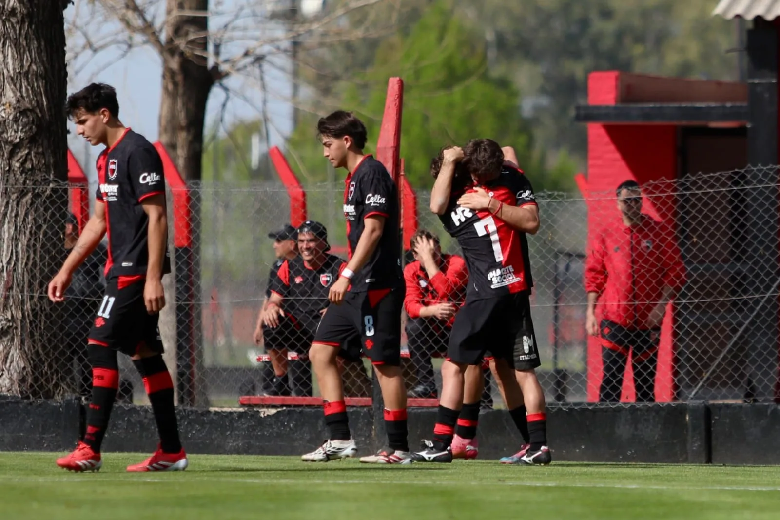 Clásico de Reserva en Rosario: Newell's goleó 3-0 a Central