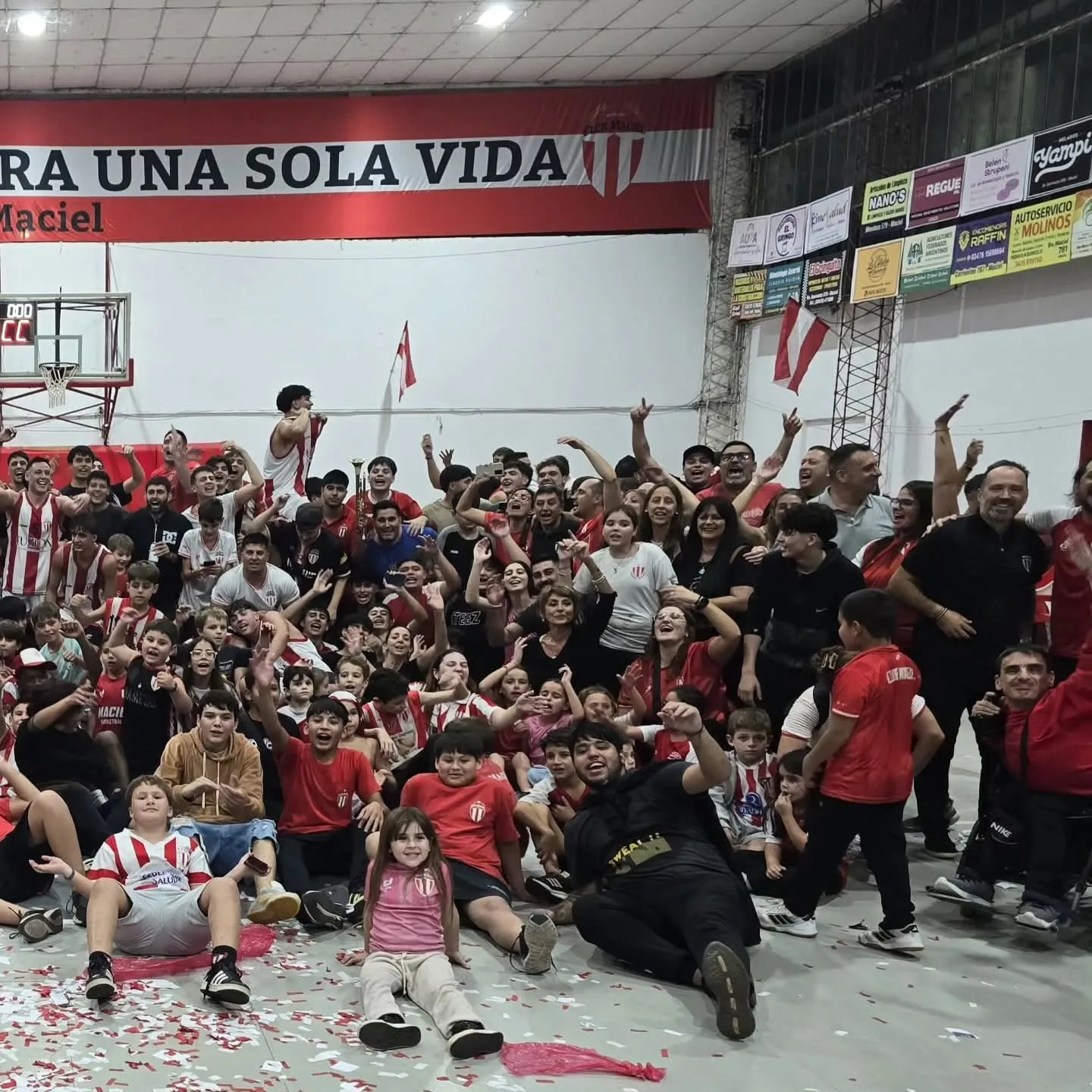 Maciel ganó el clásico en Rosario: 94-80 a Alba Argentina en básquet local