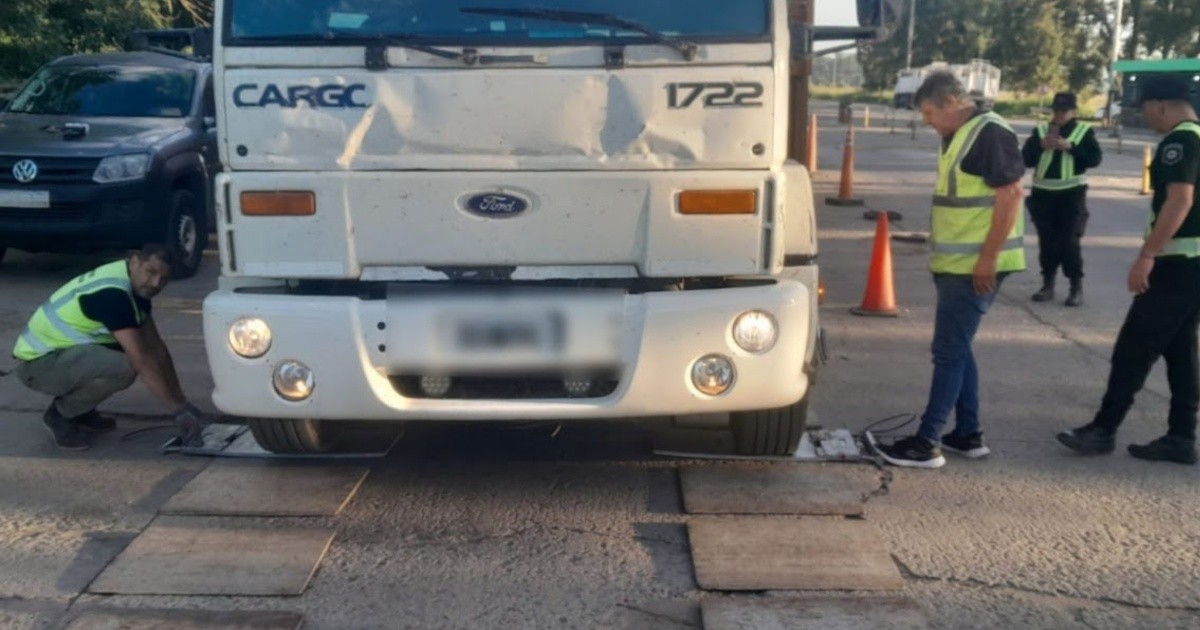 Santa Fe fiscalizó 10 mil camiones y detectó 1.600 toneladas de exceso de peso en rutas