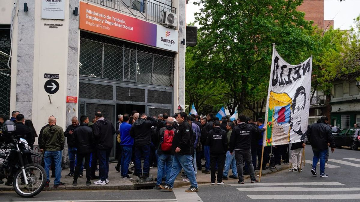 Electrolux Rosario: dictaron conciliación y suspendieron 200 despidos