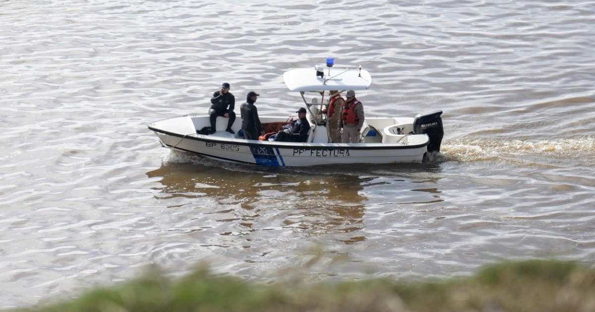 Cuatro hombres cayeron al río en Rosario: Prefectura busca a tres en Fray Luis
