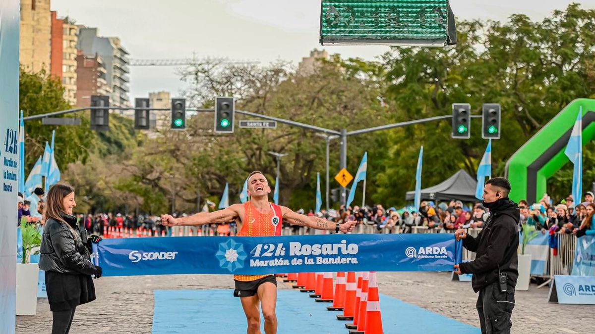 Daniel Penta rompió su propio récord y es el mejor maratonista rosarino de la historia