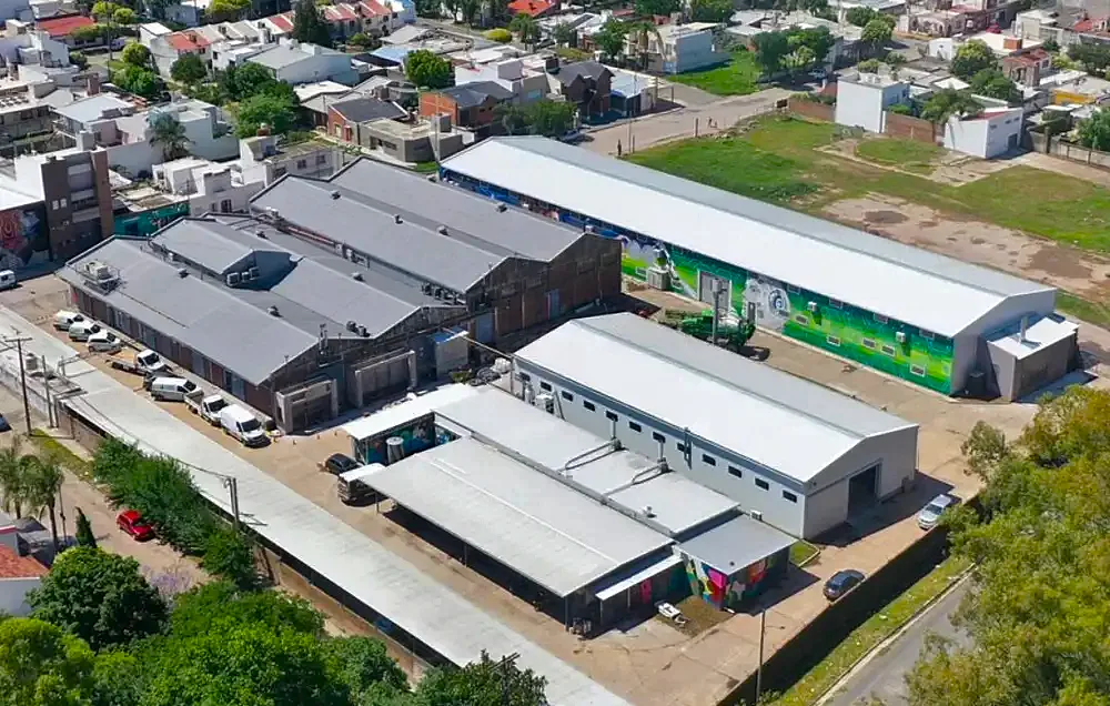Plantium cerró en Villa Constitución y despidió a 80+: golpe al agro de Santa Fe