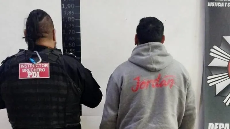 Presos dos de los ladrones que saquearon al vendedor de camisetas de Central en Rosario