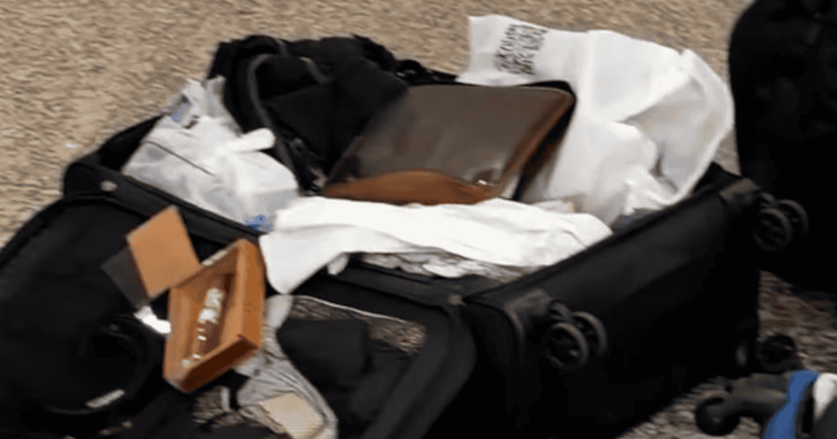 Valijas abiertas y robadas en Ezeiza: pasajeros del vuelo de Arajet denuncian el saqueo