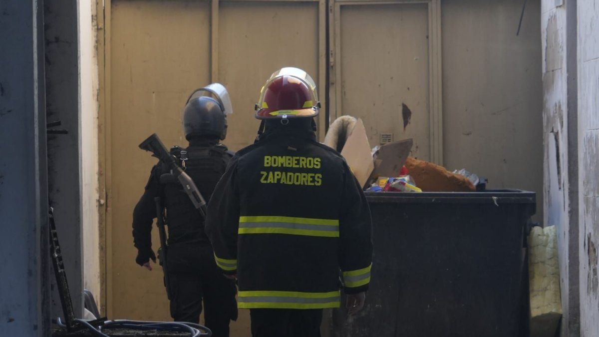 Motín y incendio en la comisaría 5ª de Rosario: qué pasó y por qué