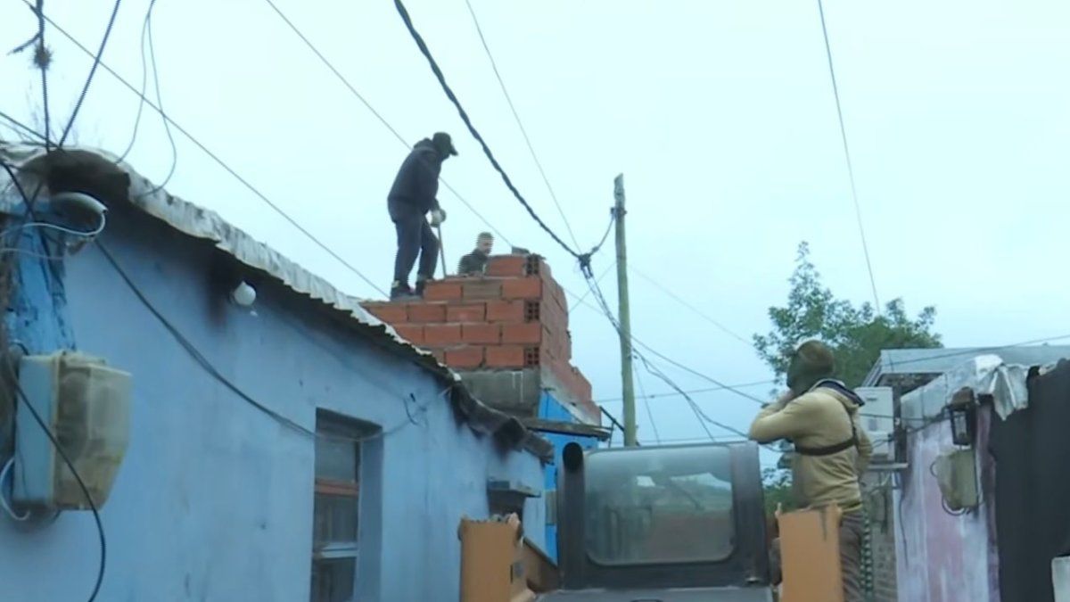 Rosario: derriban el tercer búnker de la misma banda narco en un año