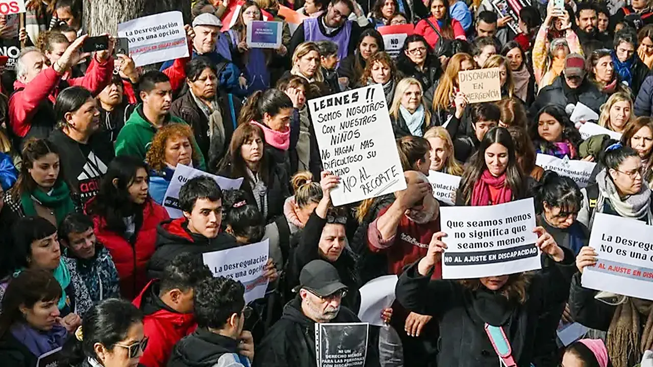 Santa Fe rechaza la reforma de pensiones por discapacidad que afecta a un millón