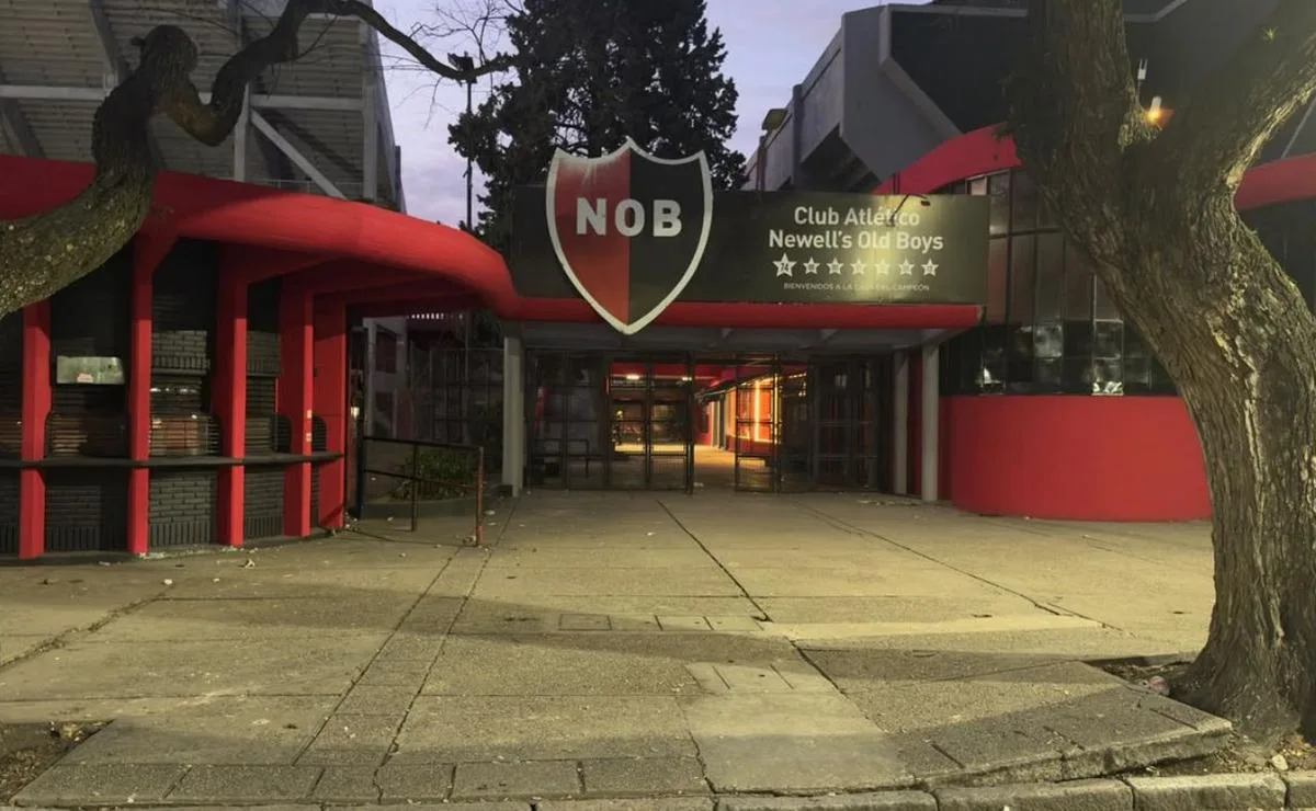 Incidentes en Newell's: dos fiscales investigan en Rosario