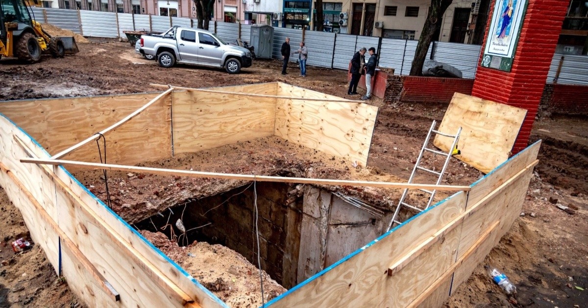 Rosario: hallan túneles del antiguo Mercado Norte bajo Plaza de la Cooperación
