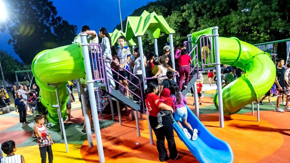 Rosario renueva sus plazas: 9 obras terminadas y 20 más en camino