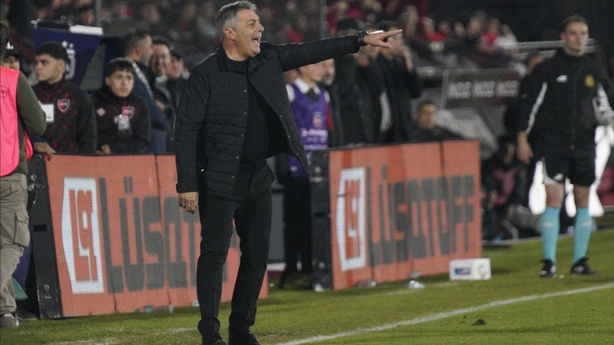 Kudelka en Newell's: Altieri lo bancó y ató su futuro a resultados en Rosario