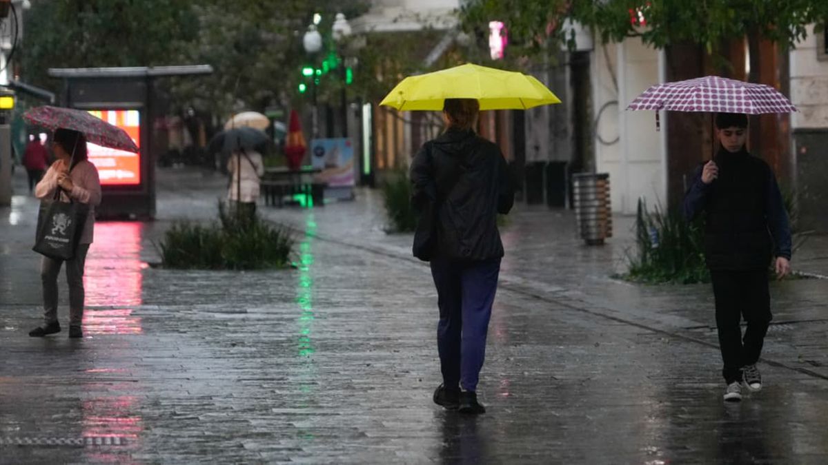 Alerta naranja en Rosario: tormentas, granizo y 80 mm de lluvia