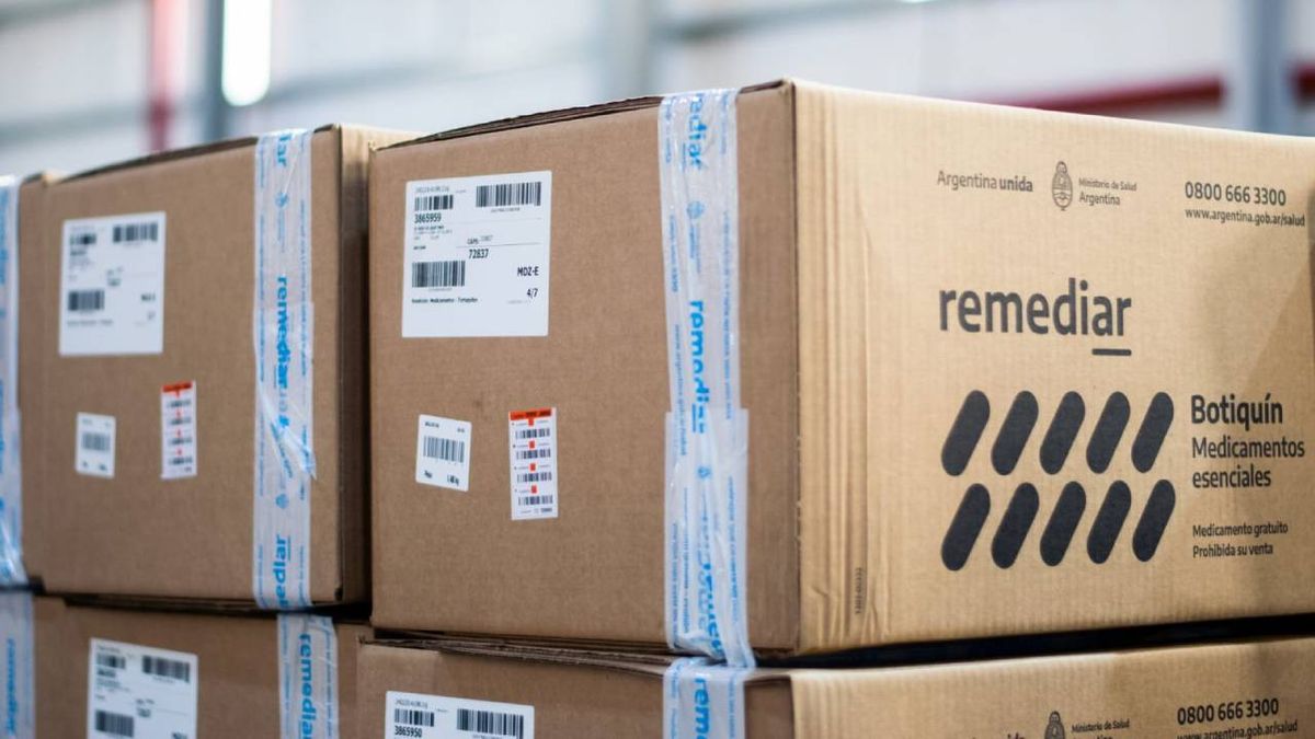 Fin del Remediar: Nación baja de 128 a 6 medicamentos y alerta en Rosario