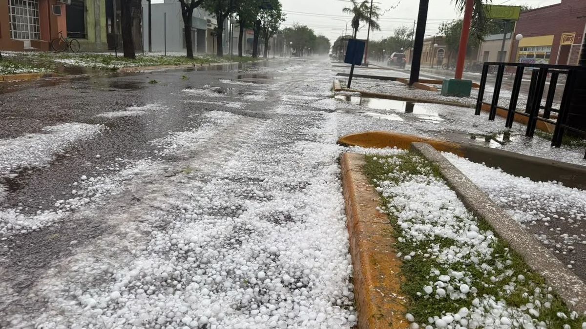 Granizo en Santa Fe: piedras como un huevo en Rafaela y evacuación en Ataliva