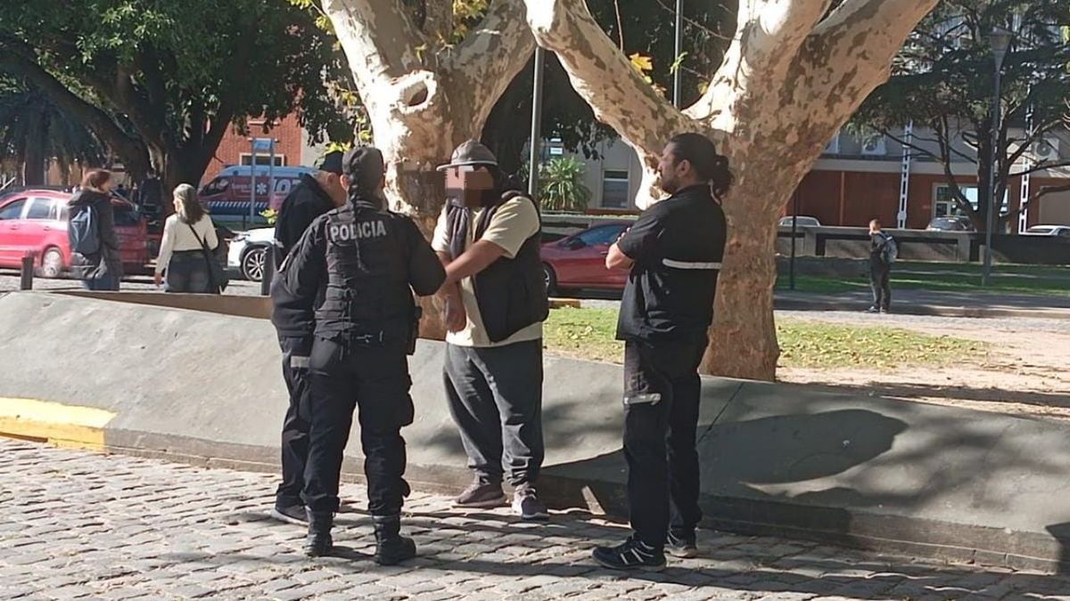 Rosario: retiraron 117 cuidacoches en operativo del fin de semana largo