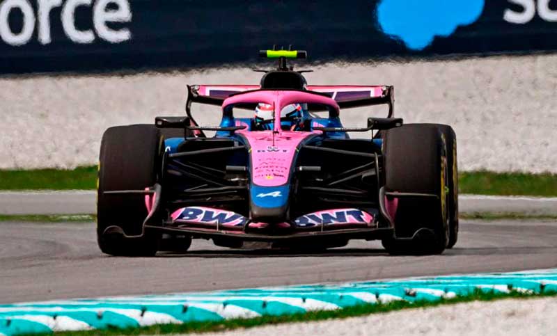 Colapinto 13º en el GP de Bahréin: caótica carrera y victoria de Verstappen