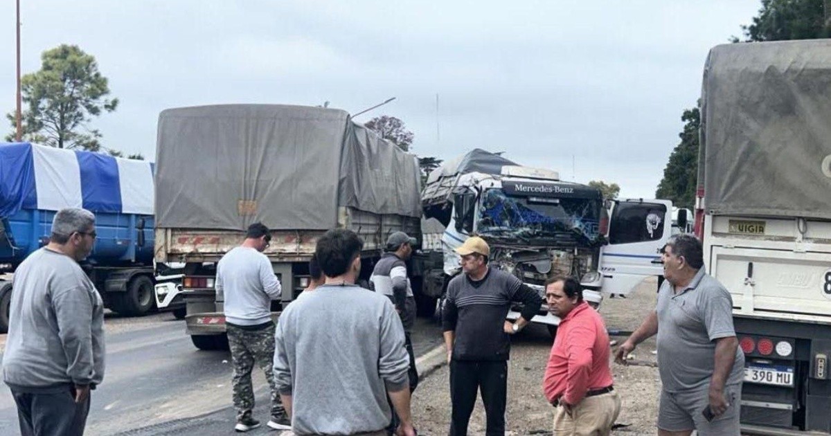 Choque frontal entre camiones cortó la ruta 33 en Chabás: milagro sin heridos