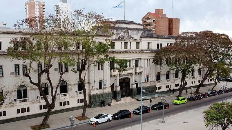 Tortura seguida de muerte en Santa Fe: imputan a seis policías por matar a un detenido