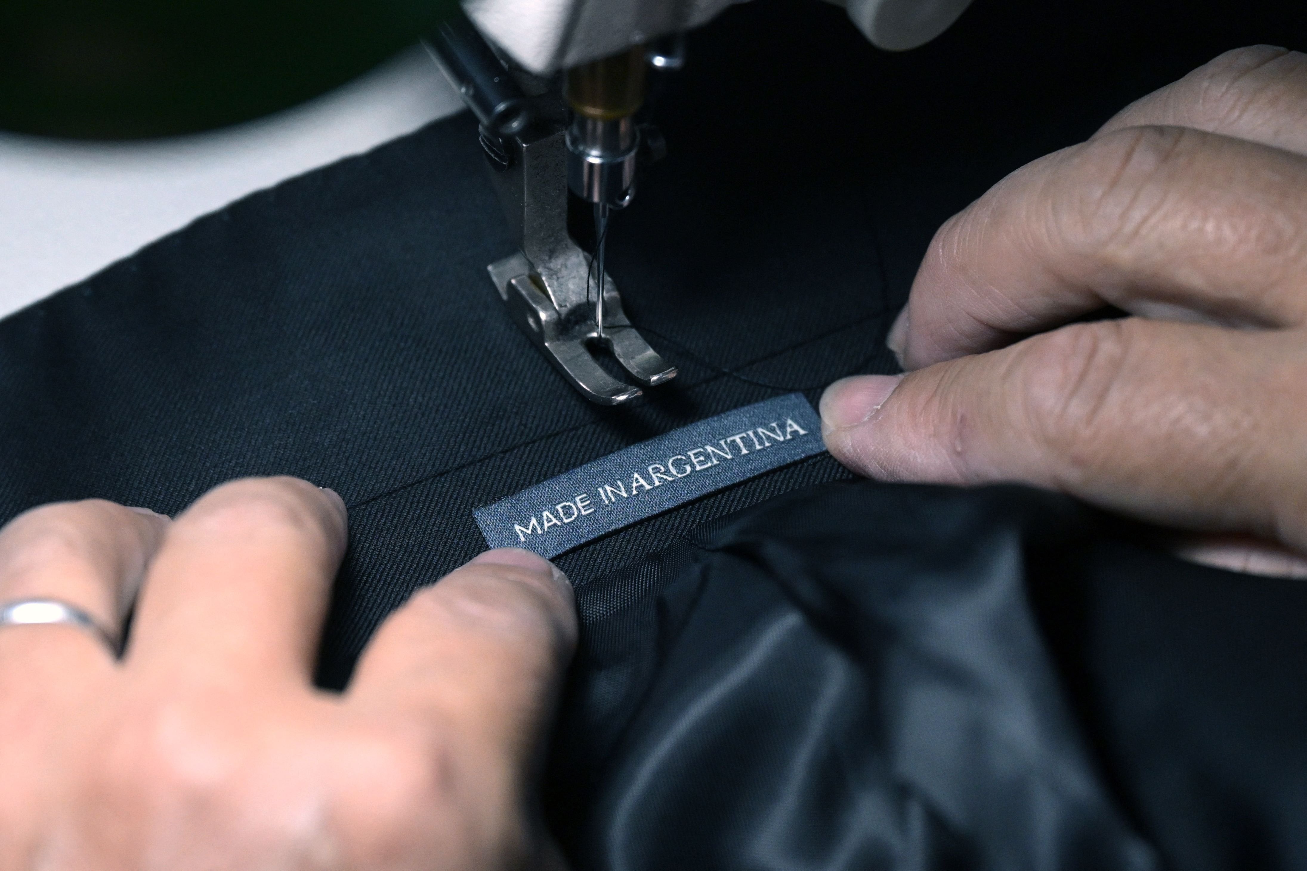 Crisis textil en Santa Fe: 300 fábricas cerradas, 15.000 empleos perdidos y producción en caída libre