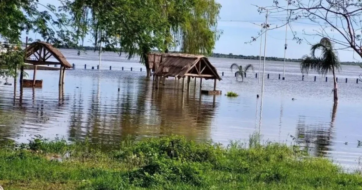 Inundaciones en Itatí: el Paraná superó el nivel de evacuación