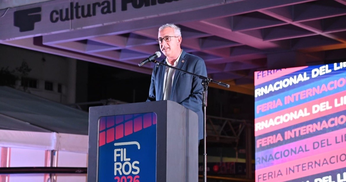 Javkin en la Feria del Libro de Rosario: 'No habrá nunca una IA que frasee como Saer'