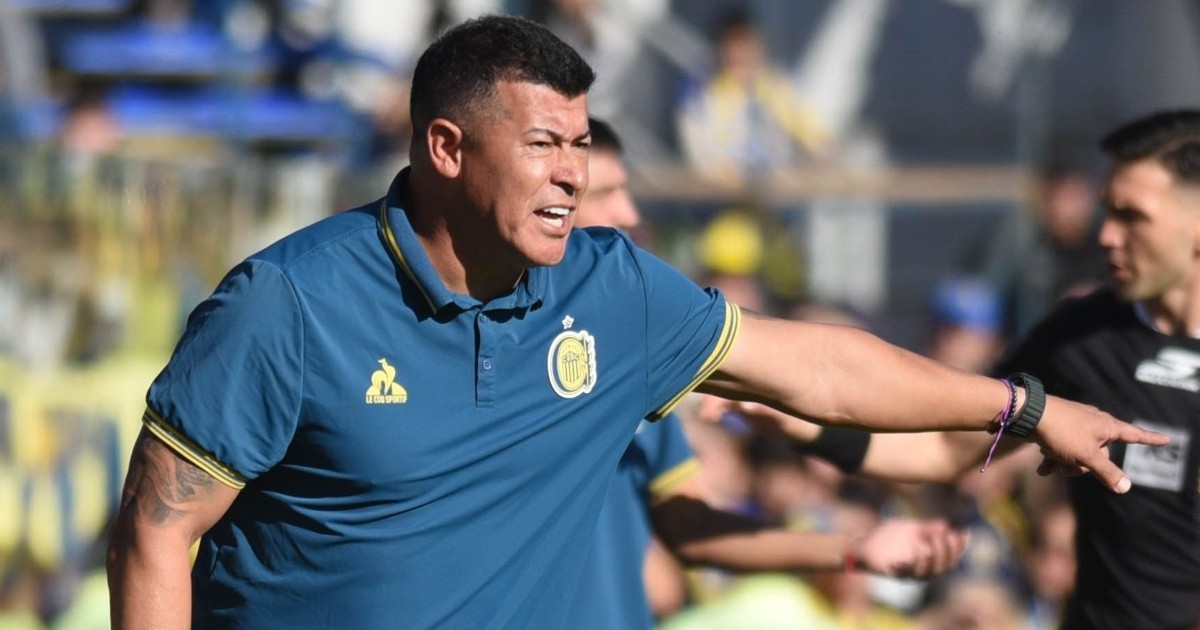 Almirón bancó a los pibes tras el empate: 'Estuvieron a la altura en Arroyito'