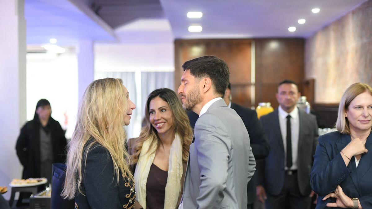 Karina Milei en Rosario: “Acá tienen que ganar todos” en la Ronda Rigi