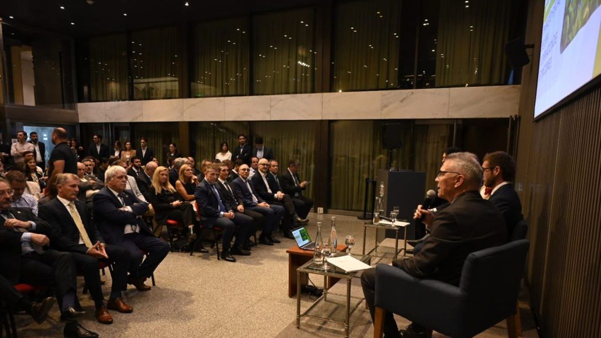 Rosario: el agro podría exportar u$s 50 mil millones si eliminan retenciones