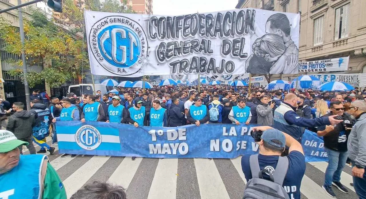 CGT convoca movilización a Plaza de Mayo: paritarias libres y contra el desempleo