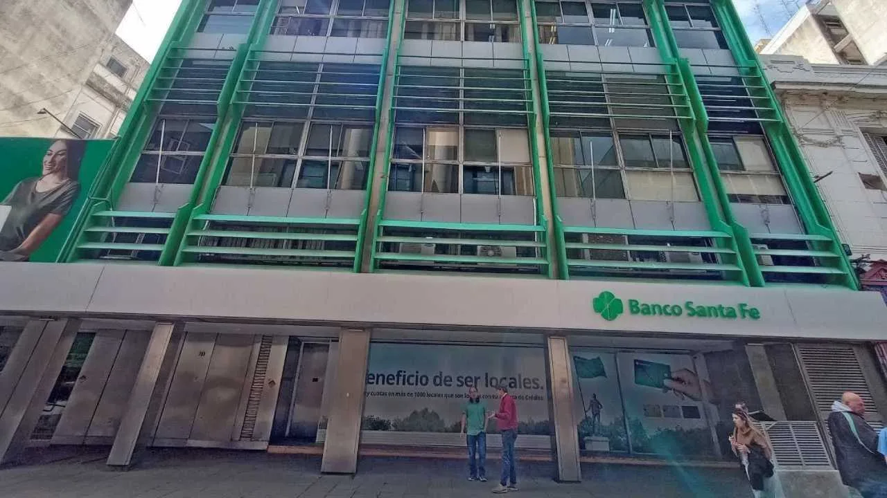 Defensoría del Pueblo de Santa Fe reclama al Banco por vencimiento de tarjetas