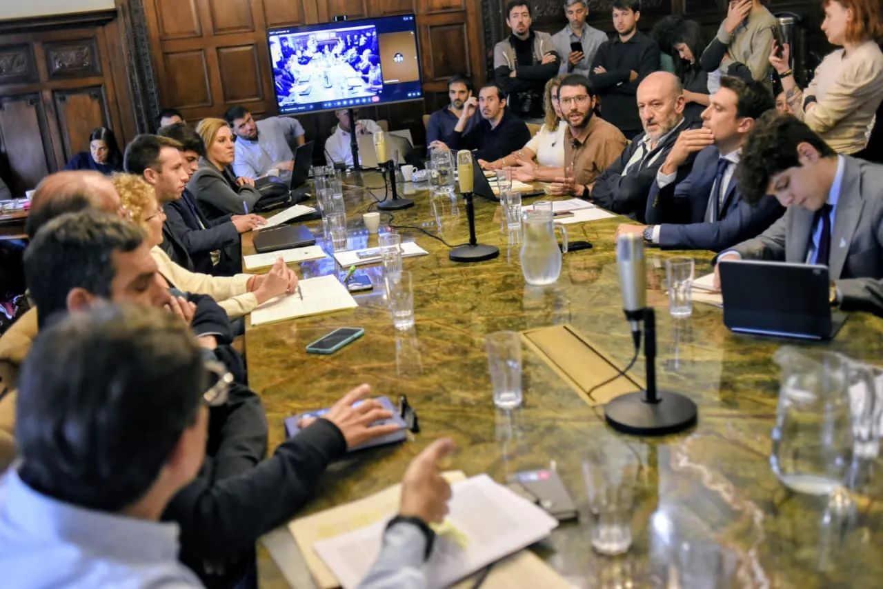 Regulación de Uber y Didi en Rosario: el proyecto se empantanó en comisiones