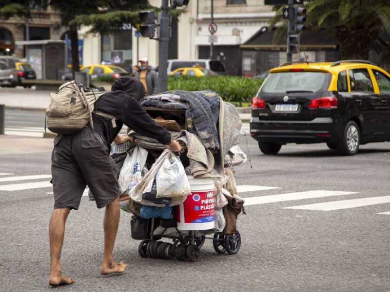 La pobreza subió más de 3 puntos en 2026 y revierte la baja lograda en 2025