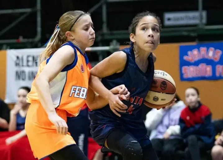 Las mini de Santa Fe clasificaron al Final Four del Argentino de básquet