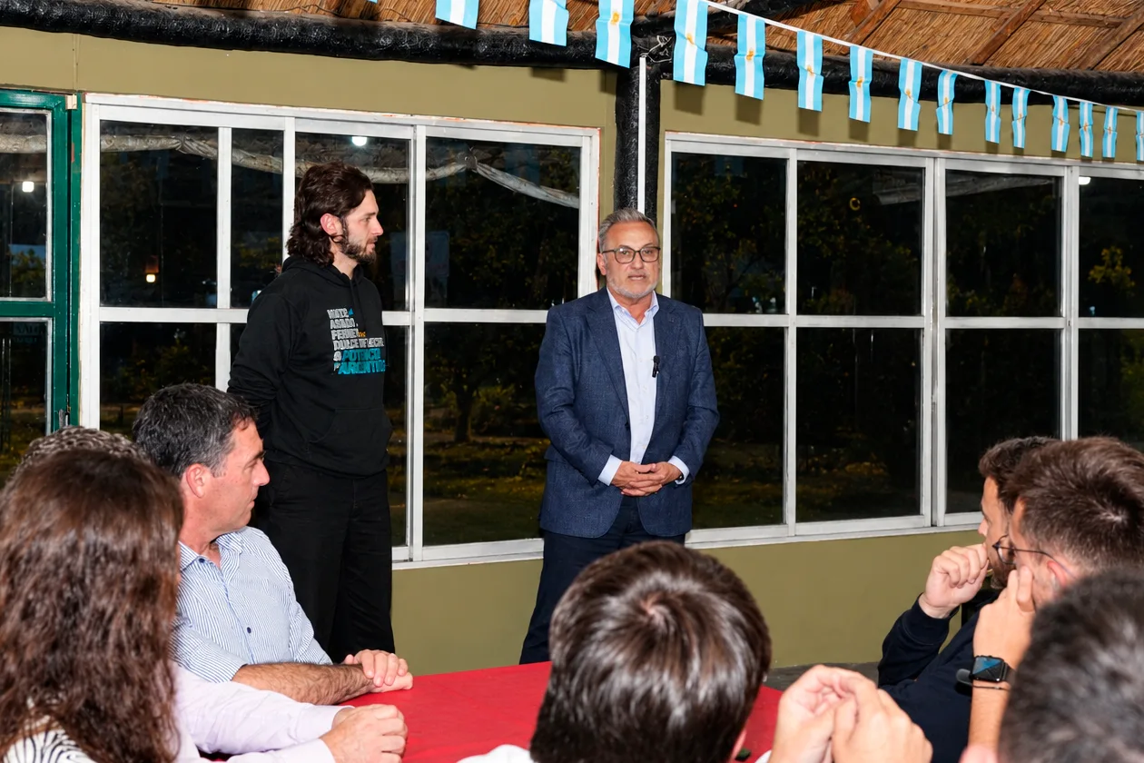 Lewandowski y Rabbia cargan contra Milei en Santa Fe por pymes y empleo