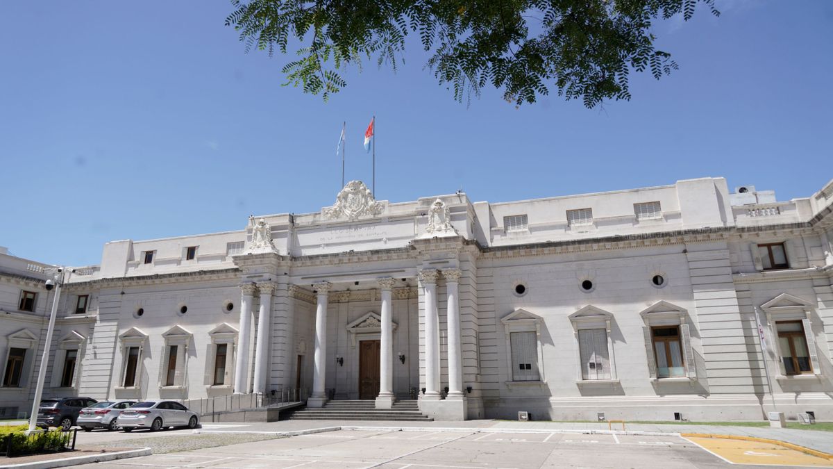 Unidos acelera la ley de municipios en Santa Fe: votacion clave este jueves