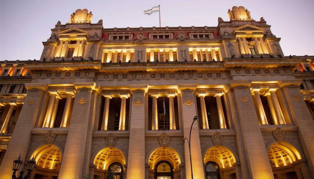 Ley de Tierras: la Corte Suprema sorteará dos conjueces para un nuevo debate