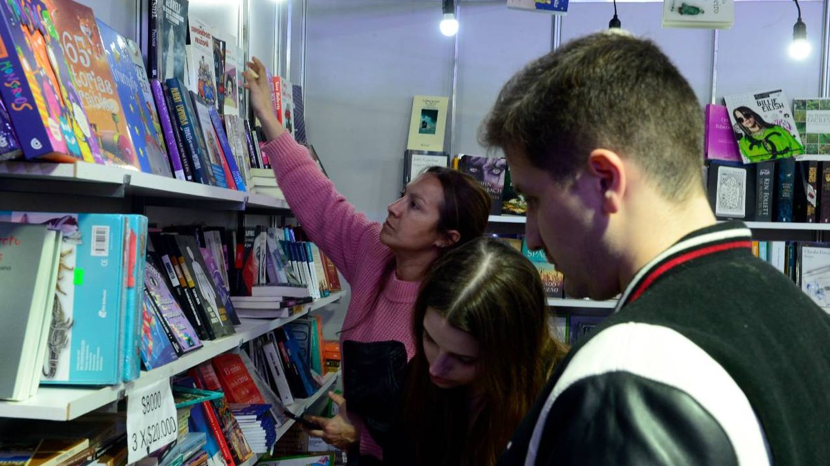 Libreros de Rosario piden emergencia por caída de ventas y reclaman créditos