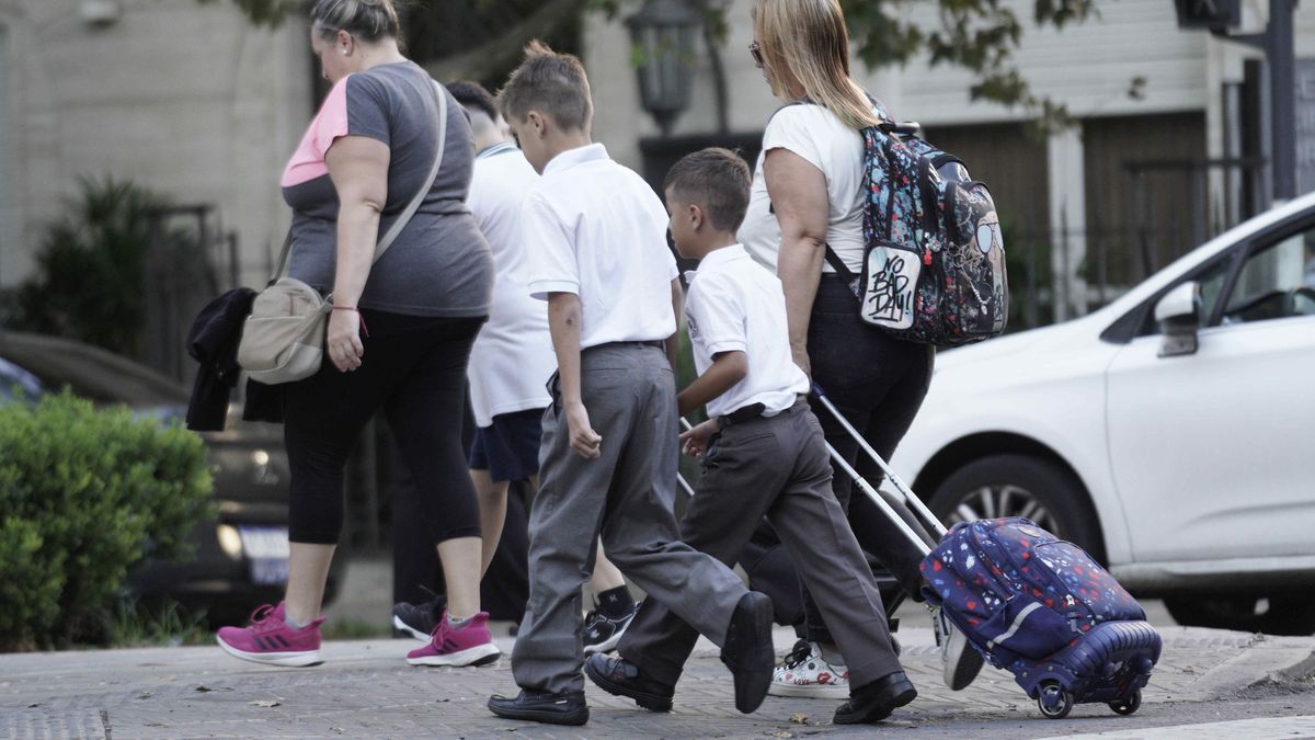 Paro docente el 3 de agosto en Santa Fe: el gobierno nacional amenaza con controlar las escuelas
