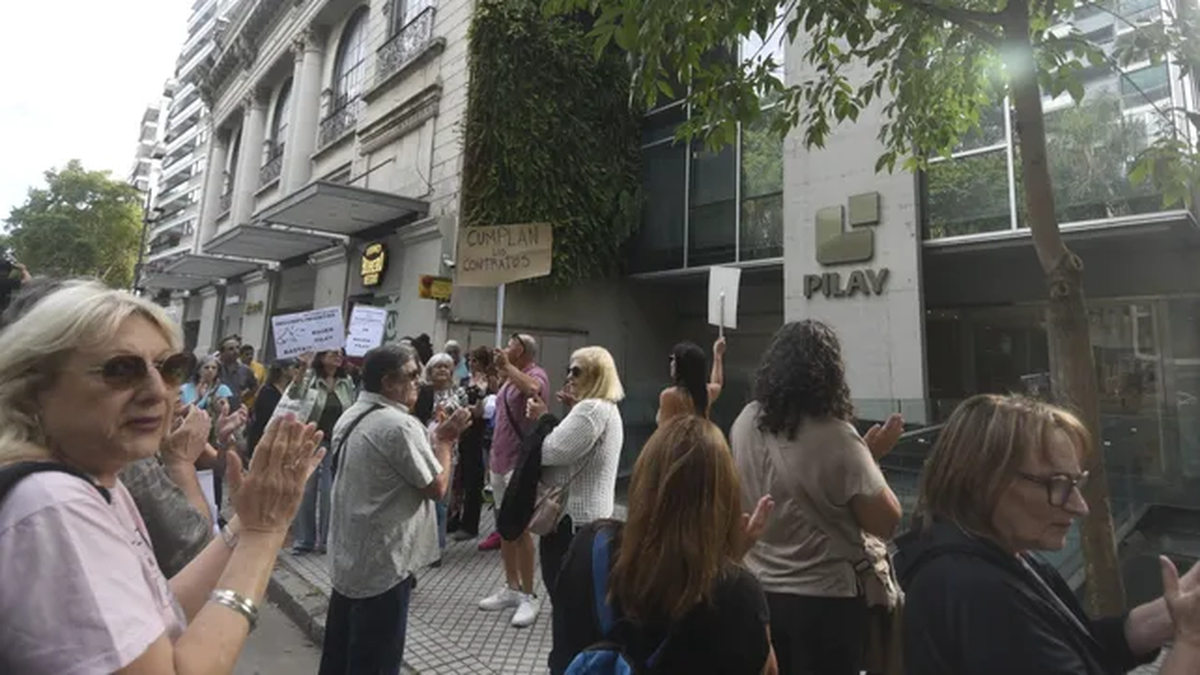 Ahorristas de Bauen Pilay llevan su reclamo a la Legislatura de Santa Fe
